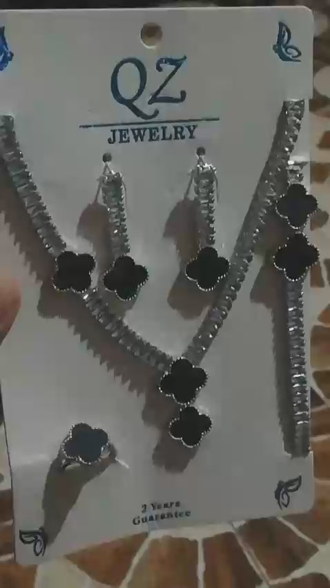necklace set